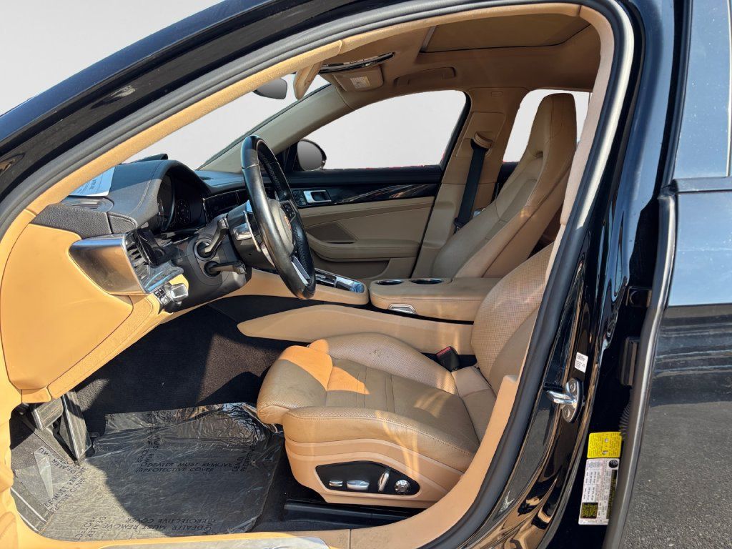 Used 2018 Porsche Panamera 4S w/ Premium Package Plus AWD/4WD image 10
