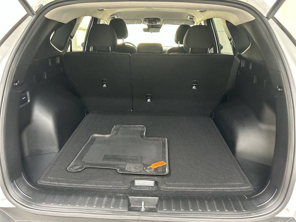 Used 2025 Hyundai Tucson SEL AWD/4WD image 21