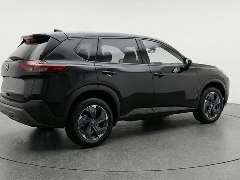 Used 2025 Nissan Rogue SV image 7
