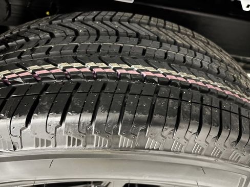 New 2026 GMC Sierra 1500 Elevation image 7