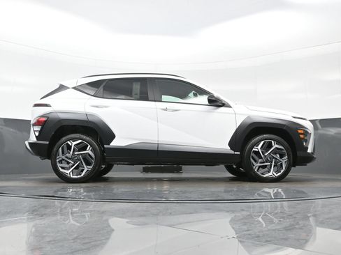 Used 2026 Hyundai Kona SEL Premium AWD/4WD image 31