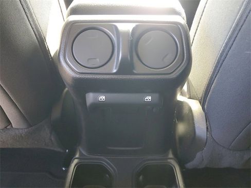 Used 2020 Jeep Wrangler Unlimited Sport S image 11