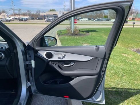 Certified 2022 Mercedes-Benz GLC 300 4MATIC image 29