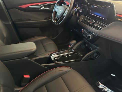 Used 2024 Chevrolet TrailBlazer RS image 30