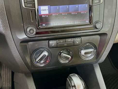 Used 2018 Volkswagen Jetta Wolfsburg Edition FWD image 14