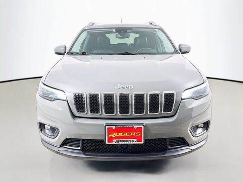 Used 2021 Jeep Cherokee Latitude Lux w/ Mopar Interior Package AWD/4WD image 2