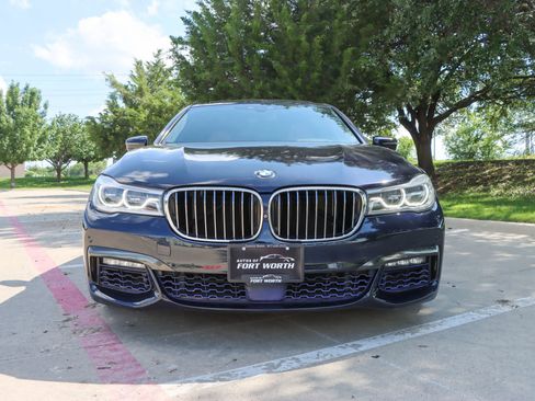 Used 2016 BMW 750i xDrive AWD/4WD image 2