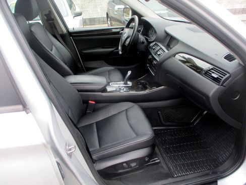 Used 2013 BMW X3 xDrive28i image 8