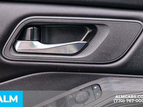 Used 2024 Nissan Rogue SV FWD image 51