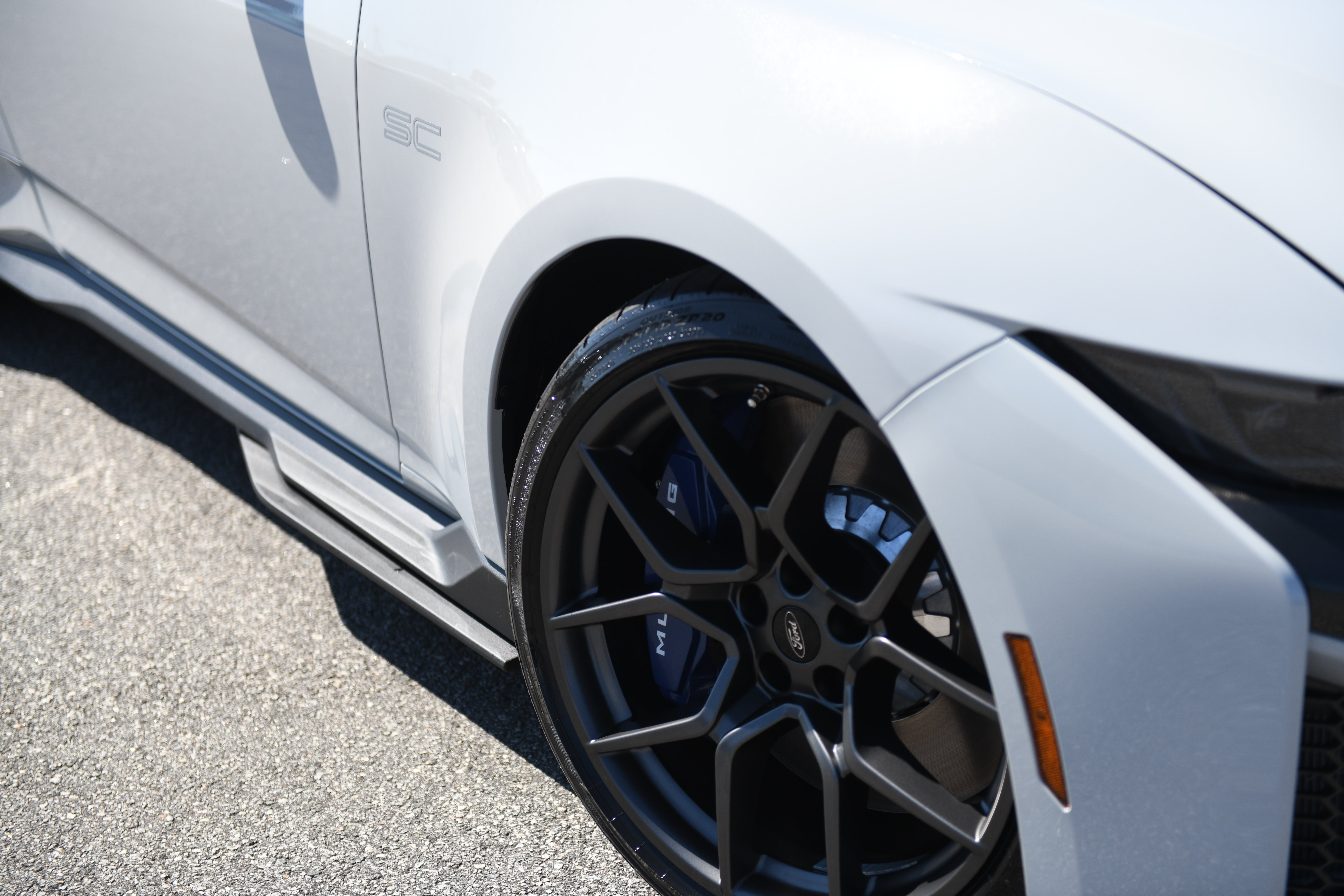 New 2026 Ford Mustang Dark Horse SC w/ Carbon Fiber Exterior Package RWD image 4