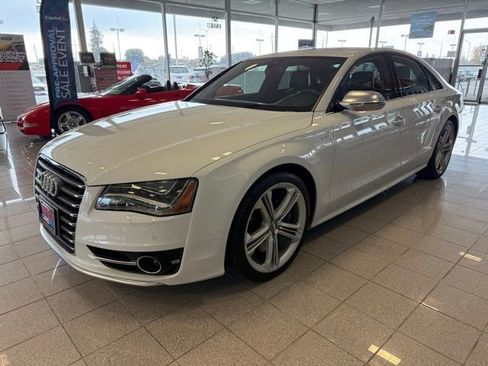 Used 2013 Audi S8 w/ Full Leather Pkg image 6