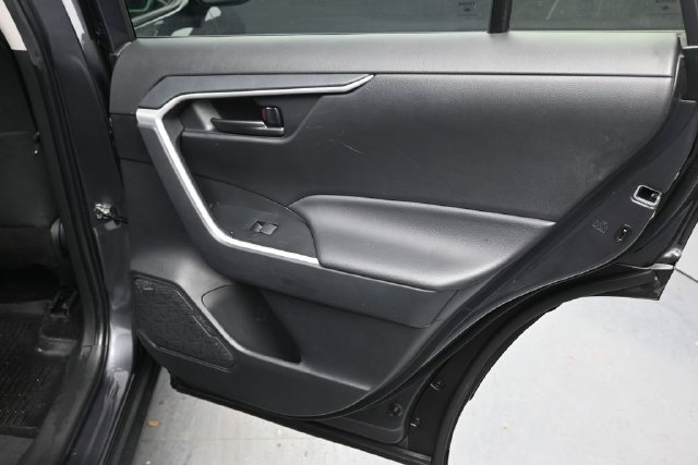 Certified 2025 Toyota RAV4 LE AWD/4WD image 20