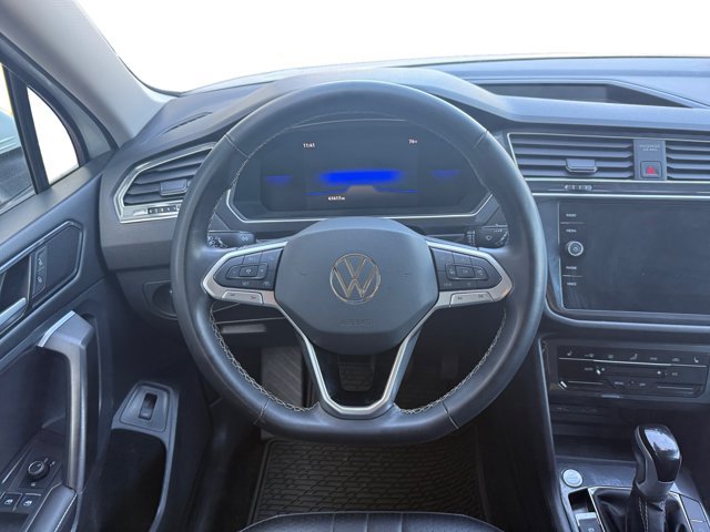 Used 2024 Volkswagen Tiguan SE AWD/4WD image 14