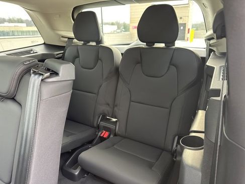 Certified 2025 Volvo XC90 B5 Plus image 13