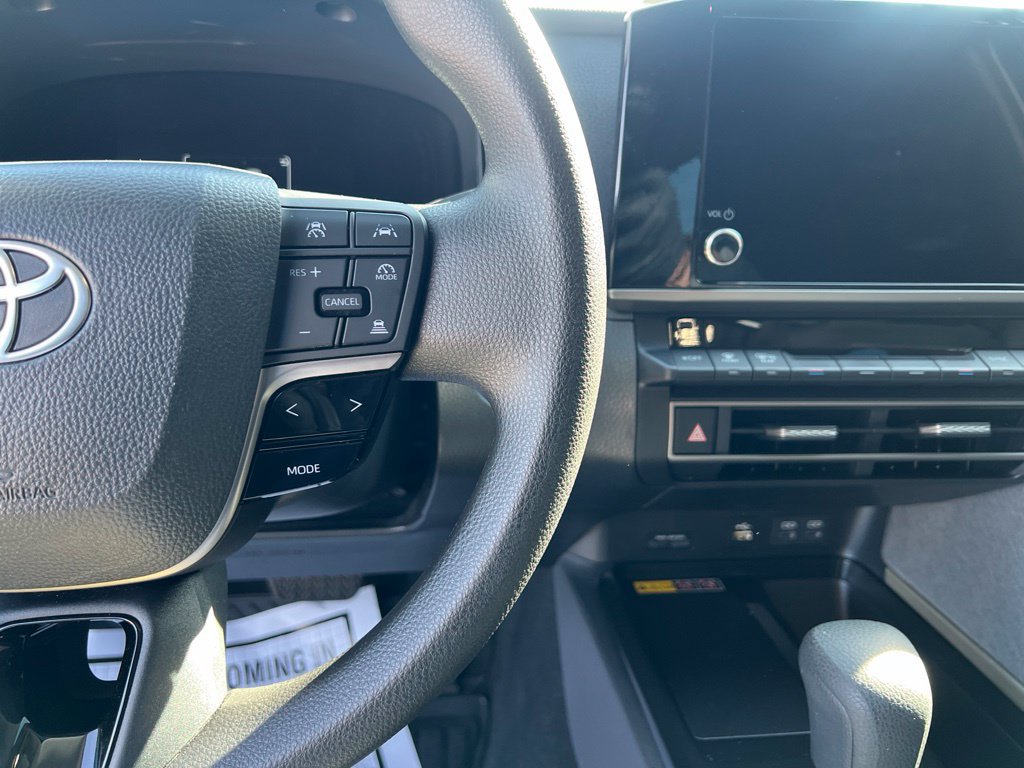 Used 2026 Toyota Camry LE FWD image 26