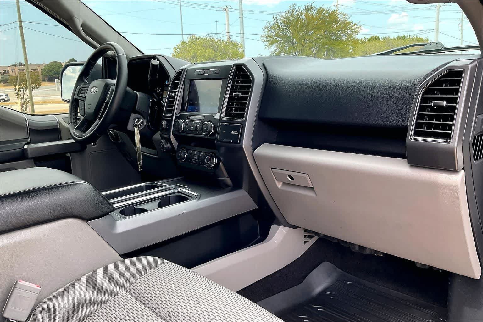 Used 2020 Ford F150 XLT w/ Equipment Group 302A Luxury AWD/4WD image 22