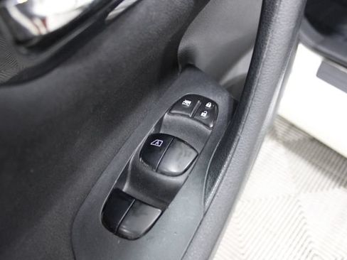 Used 2014 Nissan Altima 2.5 S FWD image 15