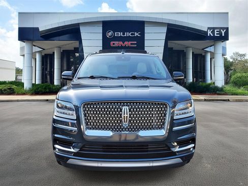 Used 2021 Lincoln Navigator Reserve w/ Luxury Package image 2