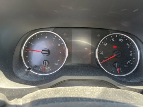 Used 2020 Toyota RAV4 LE w/ All Weather Liner Package AWD/4WD image 10