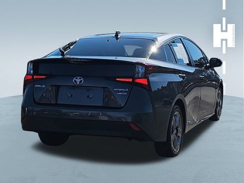 Used 2022 Toyota Prius Limited FWD image 4