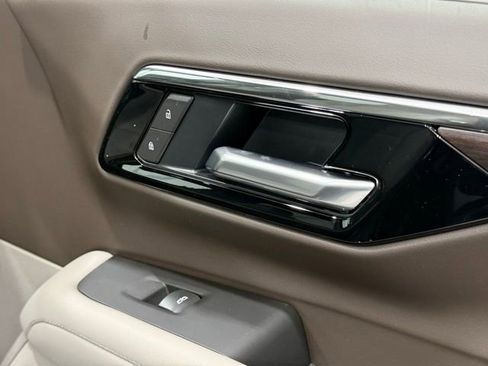 New 2026 Chevrolet Suburban LS w/ LPO, Dark Essentials Package image 25