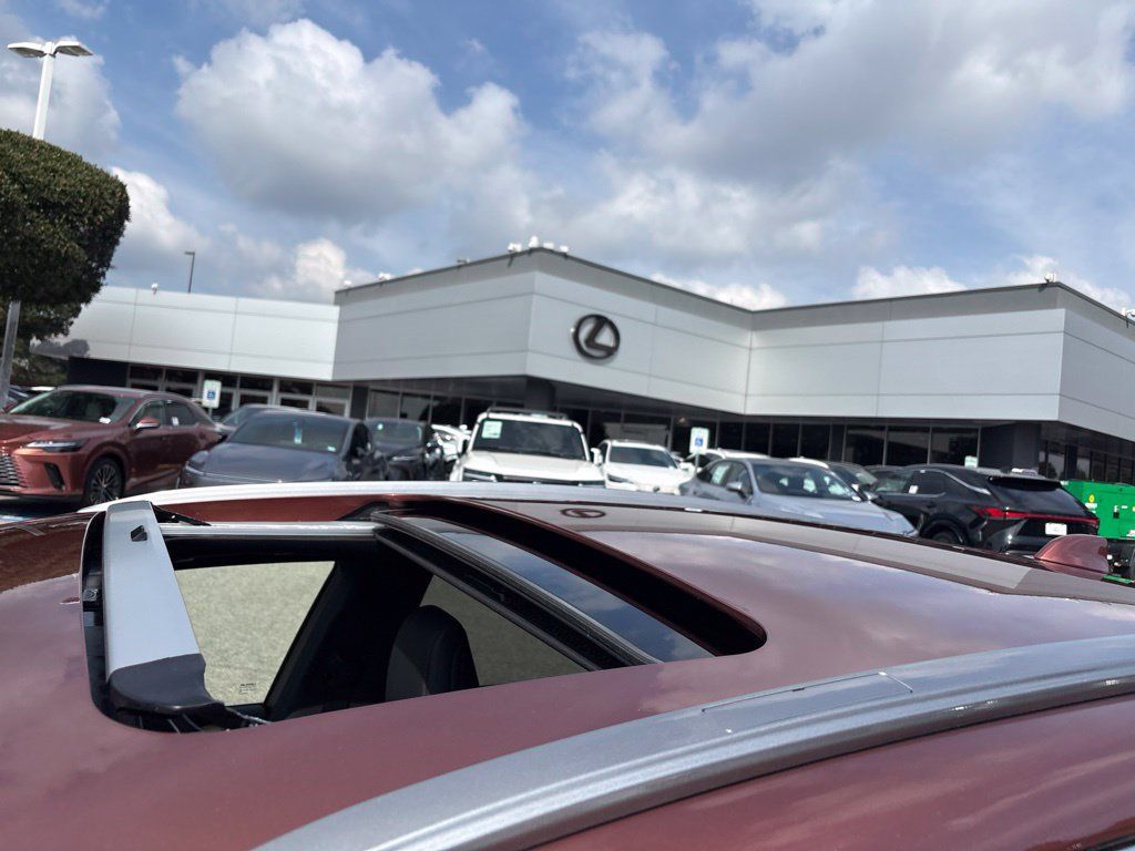 Used 2026 Lexus RX 350 Premium w/ Convenience Package FWD image 10