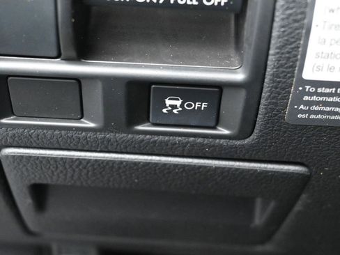 Used 2011 Subaru Outback 2.5i Premium image 16