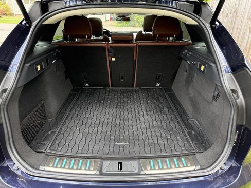 Used 2017 Jaguar F-PACE S image 20