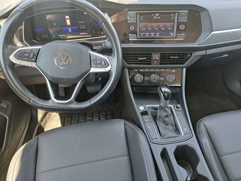 Used 2023 Volkswagen Jetta SE FWD image 20