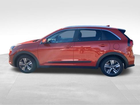 Used 2022 Kia Niro LXS image 17