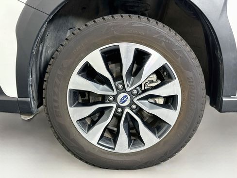 Used 2024 Subaru Outback Limited AWD/4WD image 11