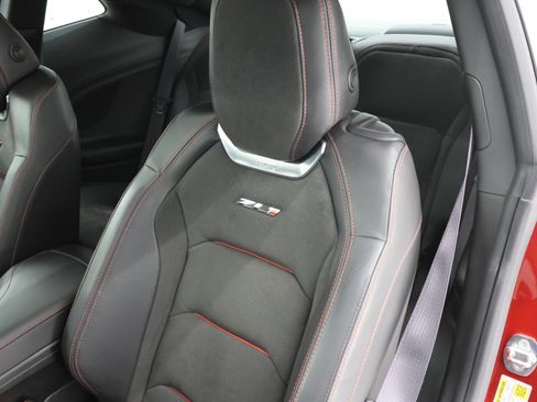 Used 2017 Chevrolet Camaro ZL1 RWD image 39