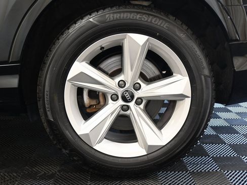 Used 2021 Audi Q7 3.0T Premium image 39