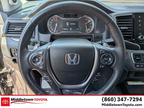 Used 2023 Honda Ridgeline RTL-E image 17