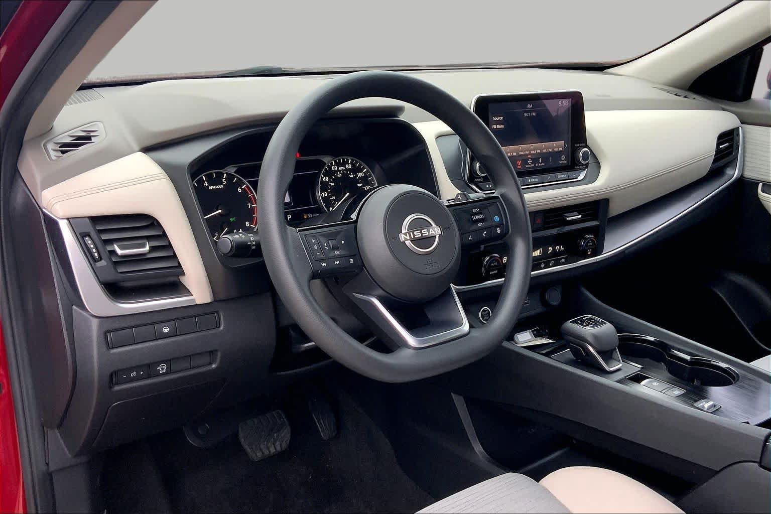 Used 2023 Nissan Rogue SV FWD image 17