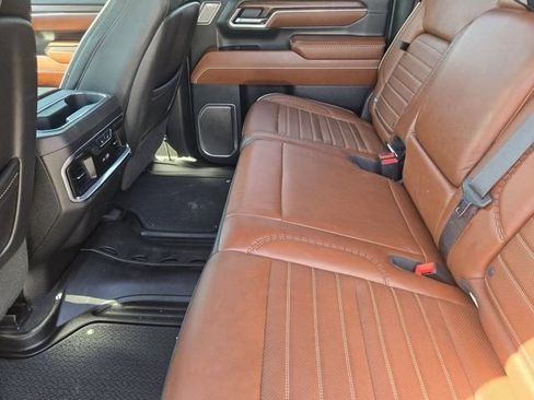 Used 2024 GMC Sierra 2500 Denali Ultimate w/ Max Trailering Package AWD/4WD image 28