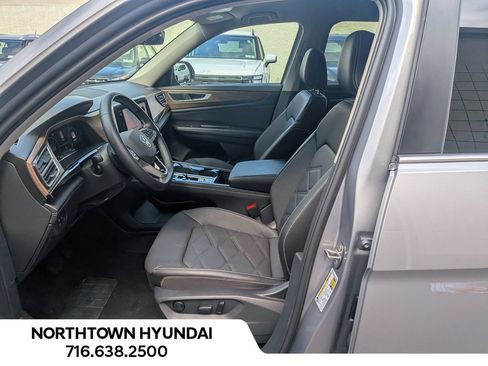 Used 2026 Volkswagen Atlas SE AWD/4WD image 10