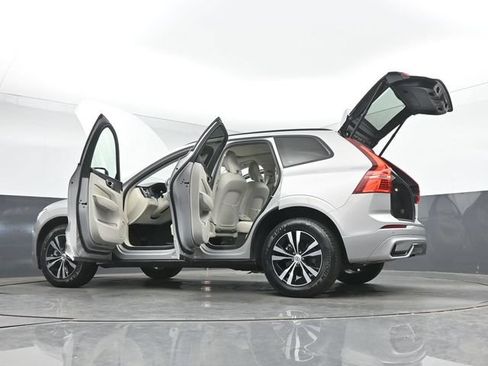 Used 2024 Volvo XC60 B5 Core w/ Climate Package AWD/4WD image 45
