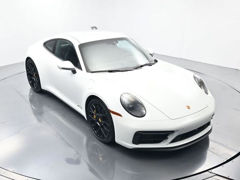 Used 2024 Porsche 911 Carrera GTS image 44