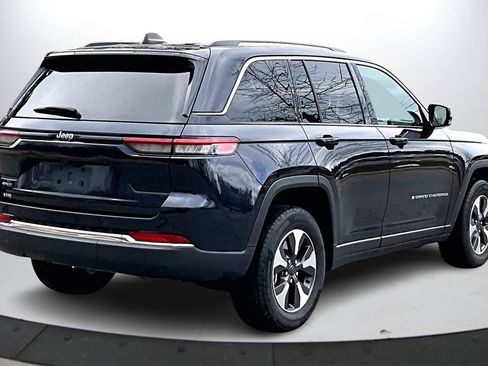 Used 2024 Jeep Grand Cherokee Limited 4xe image 9