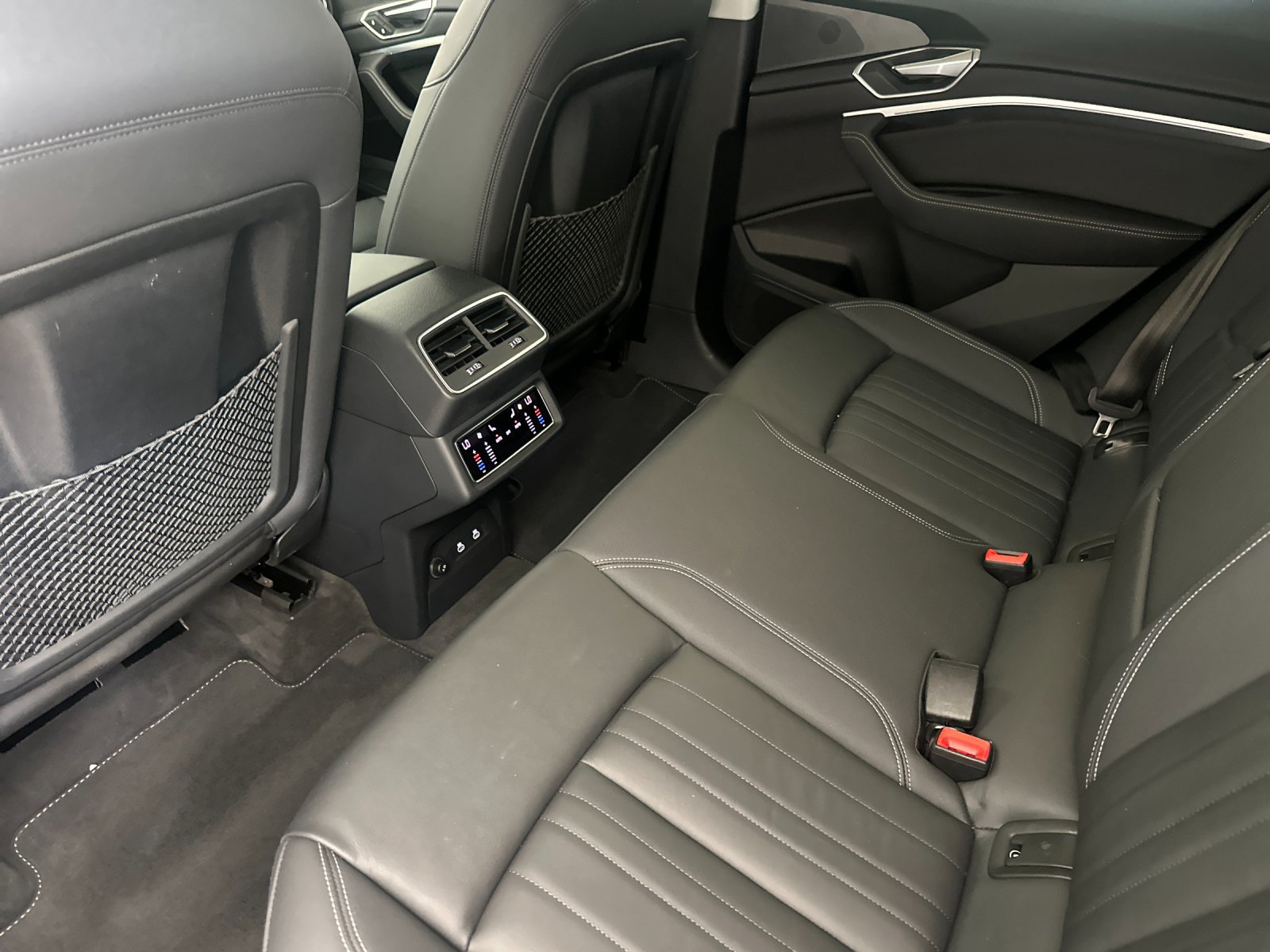 Used 2024 Audi Q8 e-tron Premium Plus AWD/4WD image 12