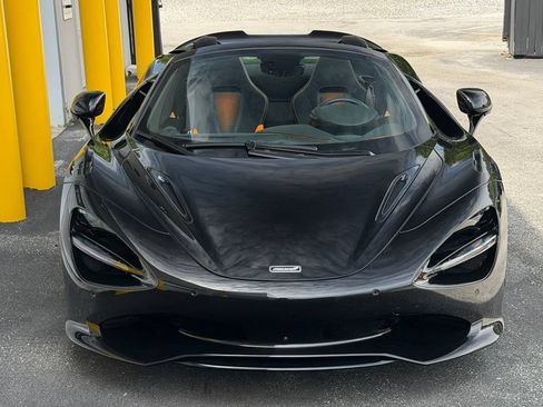 Used 2026 McLaren 750S Spider RWD image 2