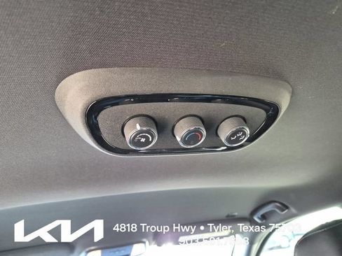 Used 2022 Dodge Durango GT RWD image 28