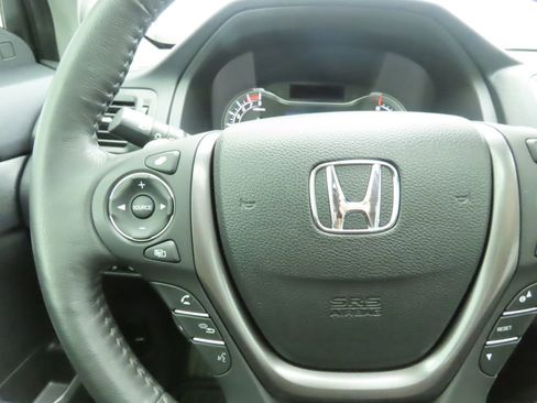 Used 2023 Honda Ridgeline RTL-E image 11