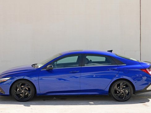 Used 2026 Hyundai Elantra SEL Sport Premium w/ Cargo Package FWD image 44