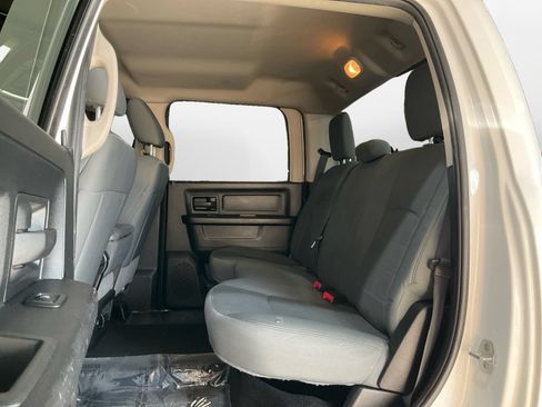 Used 2015 RAM 2500 Tradesman w/ Chrome Appearance Group AWD/4WD image 15