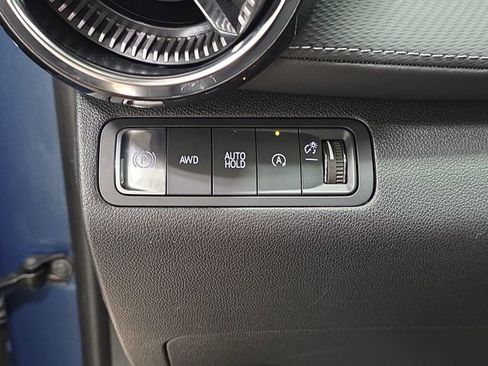 Used 2025 Chevrolet Equinox LT image 24