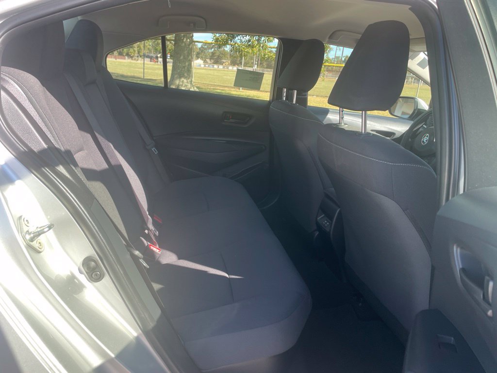Used 2025 Toyota Corolla LE FWD image 15