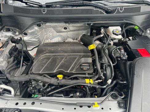 Used 2025 Chevrolet Trax LT image 25