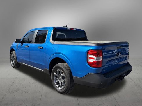 Used 2025 Ford Maverick XLT w/ Equipment Group 301A image 3